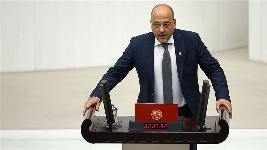  “AKP SUÇ ÖRGÜTÜ” DEDİ TAZMİNATA MAHKUM EDİLDİ