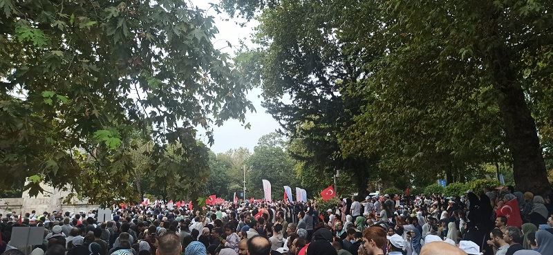 LGBTİ+ karşıtı miting: tehlikenin farkında mısınız?