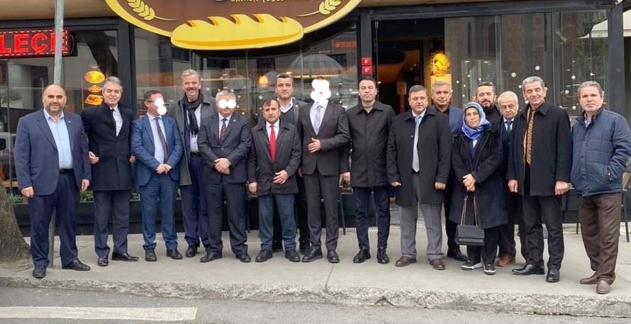 MUHTARLAR VEKİL A. ADAYINA HESAP SORMALIYDI 