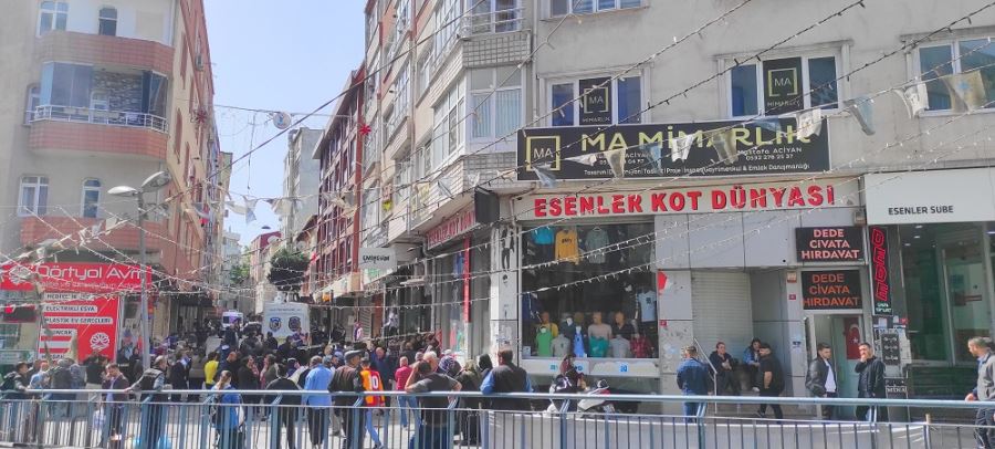ESENLER’DE BİR ŞAHIS EŞİNİ VE OĞLUNU ÖLDÜRDÜ