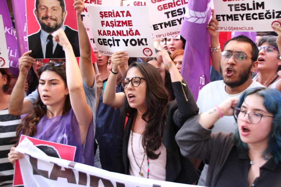 (TİP) Öğrenciler: “Laik ve bilimsel eğitimden vazgeçmiyoruz”