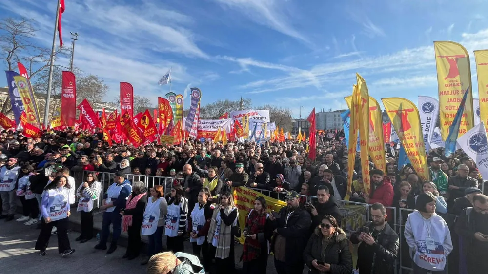 “Tek adam yönetimi tarihin çöplüğüne atılacaktır!”