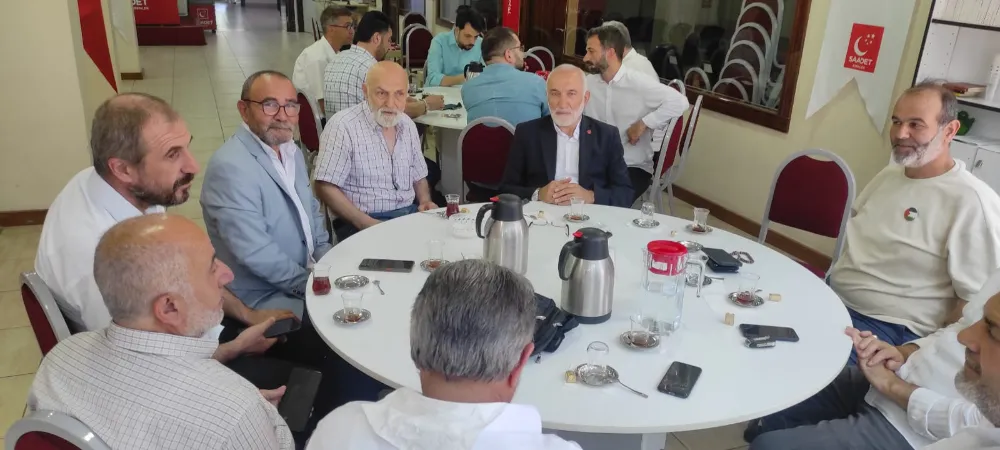 SP Esenler’de Bayramlaşma Programı: “Eski Bayramların Özlemi İçindeyiz”