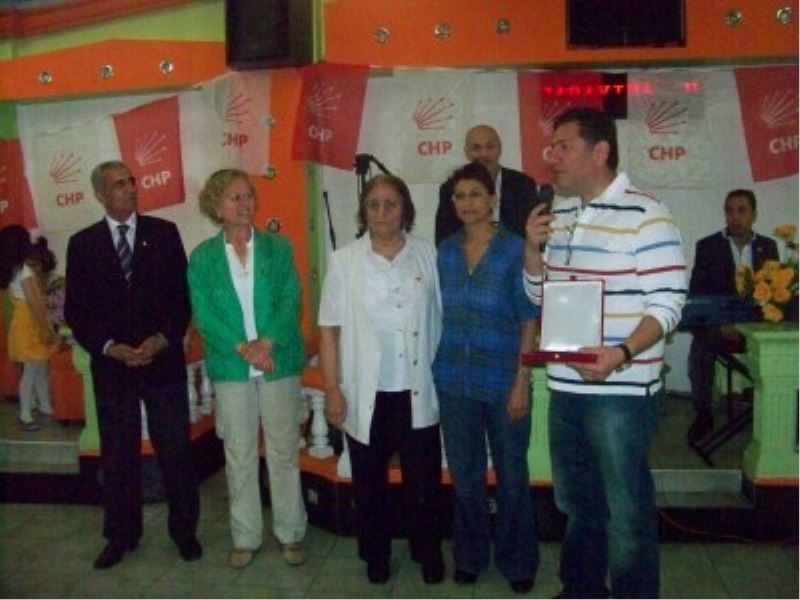 Esenler CHP Gönüllülerinden Kahvaltı...