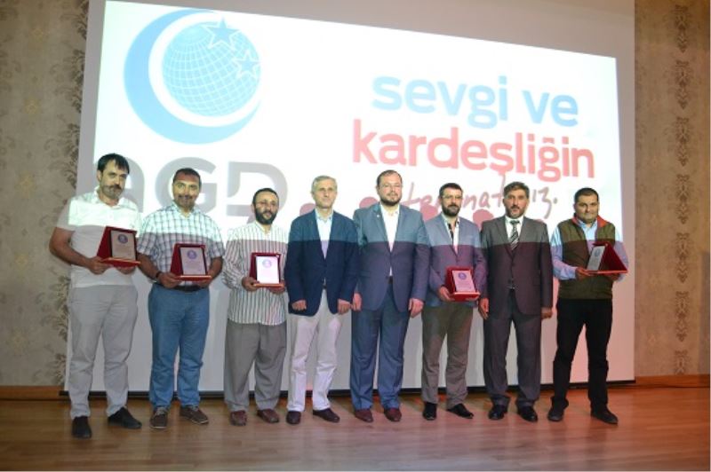 AGD Esenlerin Vefa İftarında Siyası Show Yoktu