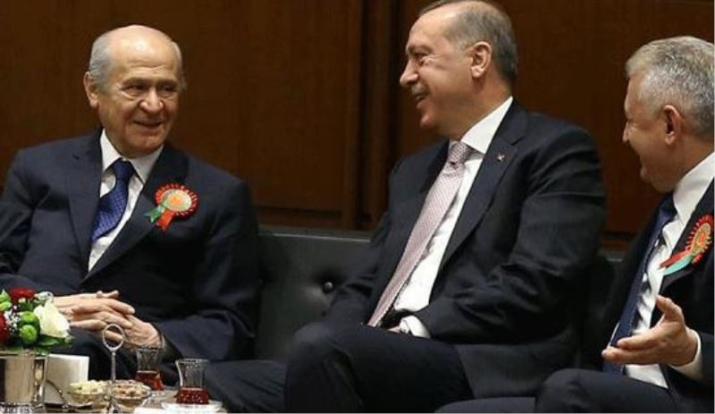 Bahçeli geleceği AKP