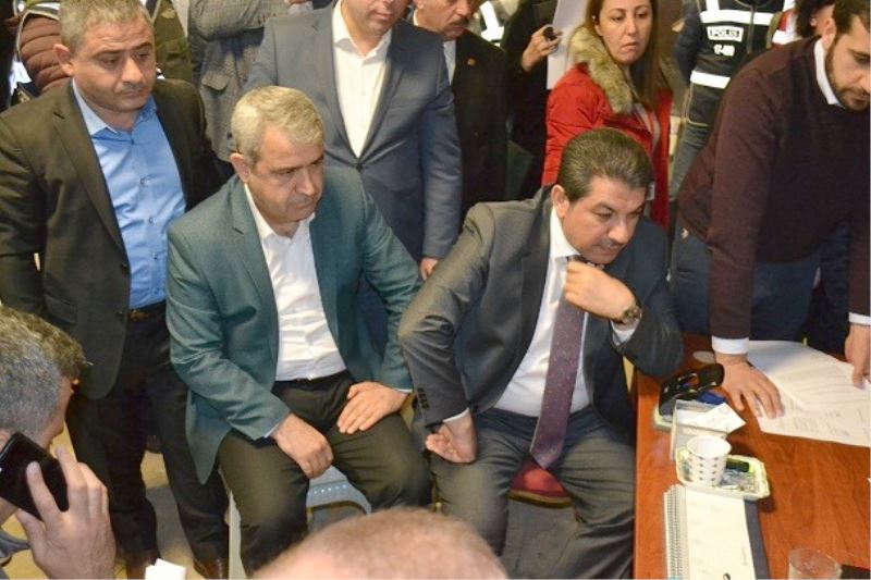 Göksu Partisinin Yetkilileri İle Birlikte İtiraz Etti