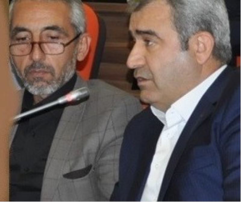 Çetinkaya, Kemal Şahine Ciddiyetsiz