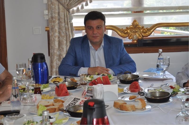 Basın Danışmanı Kocaman, Basınla Kahvaltıda Buluştu