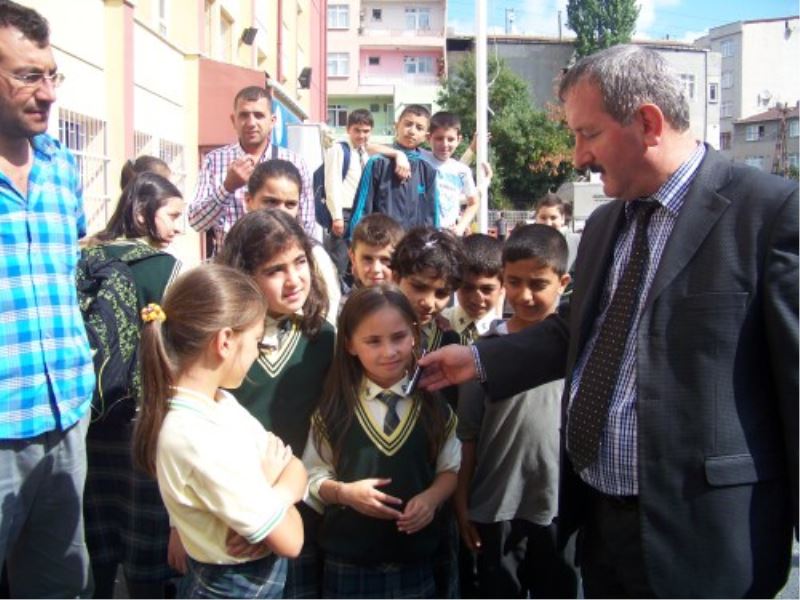 ESENLER ÖĞRETMENLER GÜNÜNÜ KUTLADI.