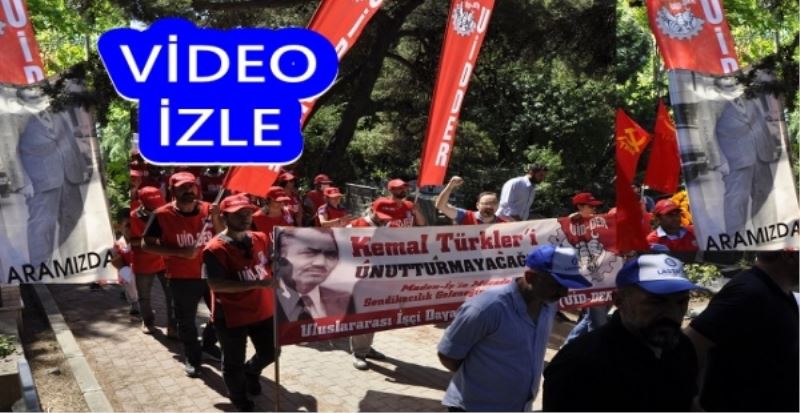 İŞÇİ SINIFI LİDERİNİ UNUTTU- ANA MUHALEFET CUMAYA GİTTİ!